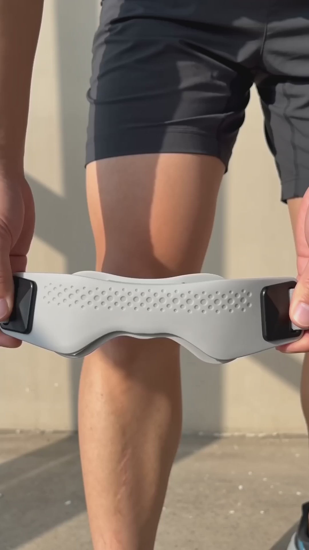 Kneeva Patellar Knee Strap