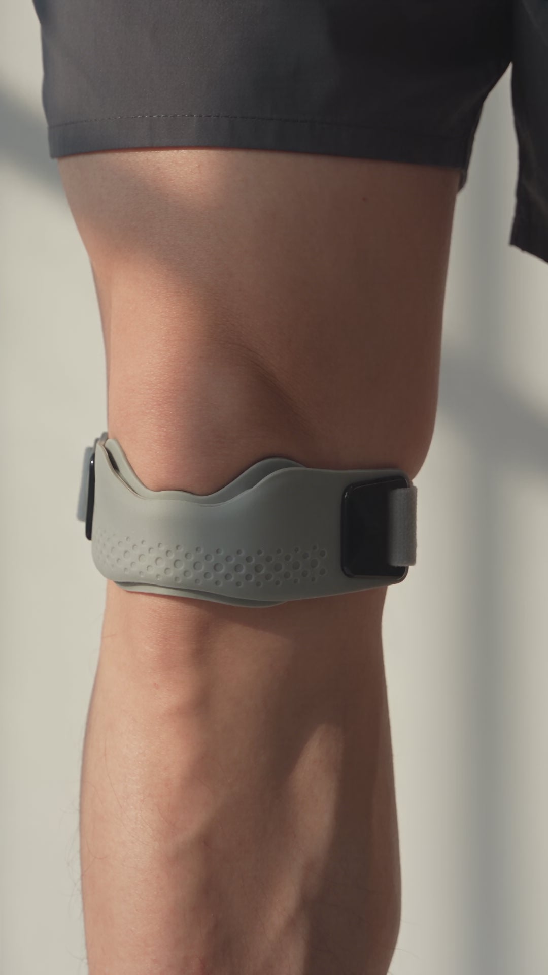 Kneeva Patellar Knee Strap